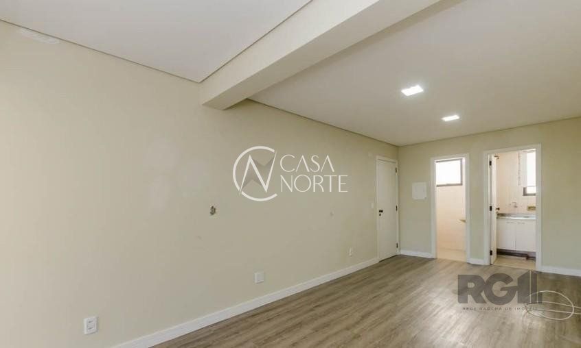 Sala Comercial à venda com 1 quarto, 37m², Avenida Taquara no bairro Petrópolis em Porto Alegre