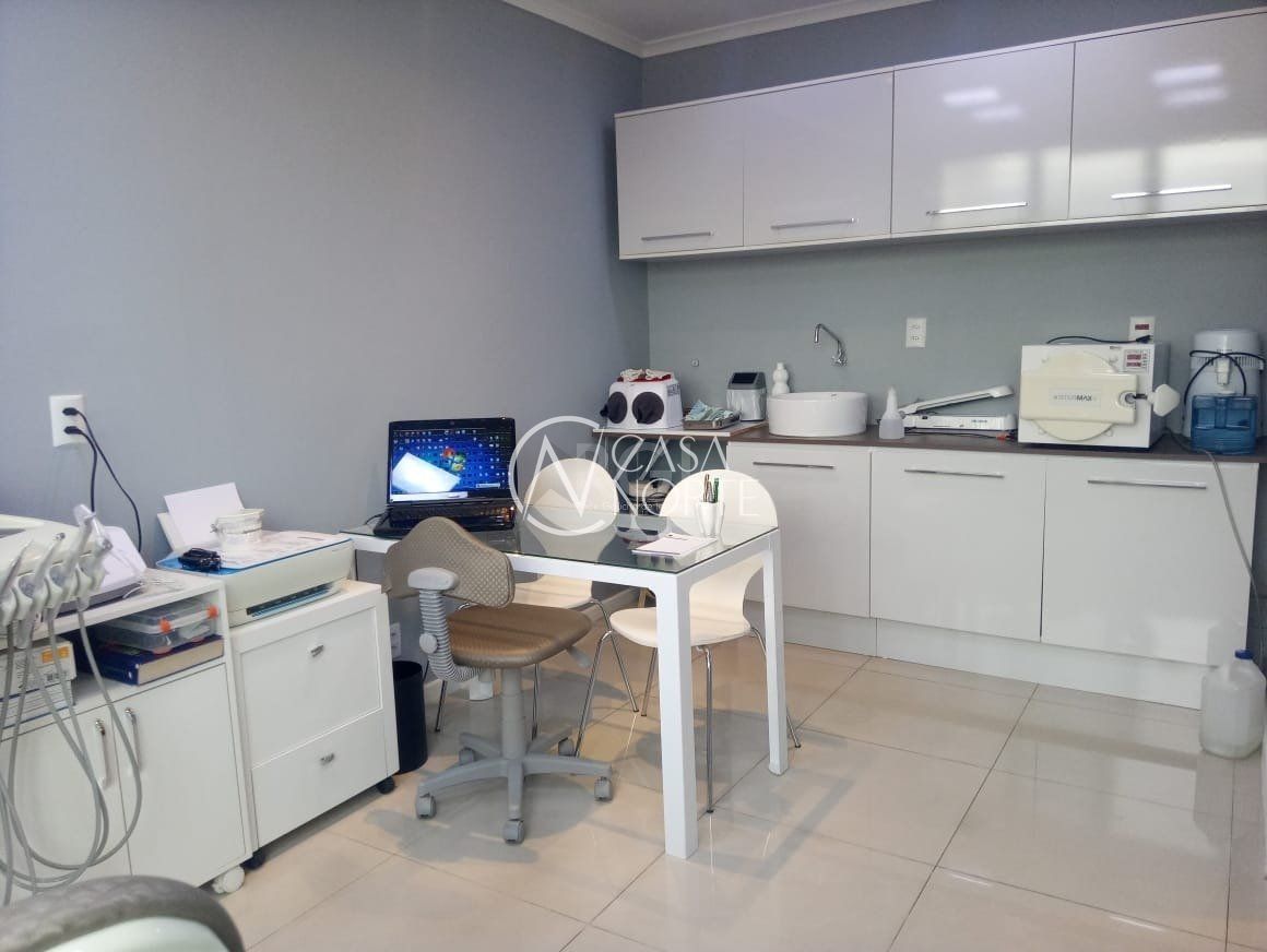 Sala Comercial à venda , 36m², Rua Adao Baino no bairro Cristo Redentor em Porto Alegre