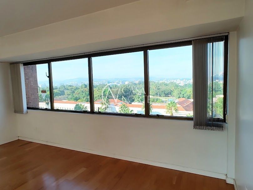 Sala Comercial à venda com 1 quarto, 48m², 1 vaga, Avenida Osvaldo Aranha no bairro Bom Fim em Porto Alegre