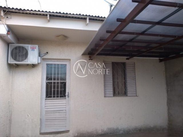 Casa à venda com 3 quartos, 65m², 1 vaga, Rua Elvira Dendena no bairro Hípica em Porto Alegre