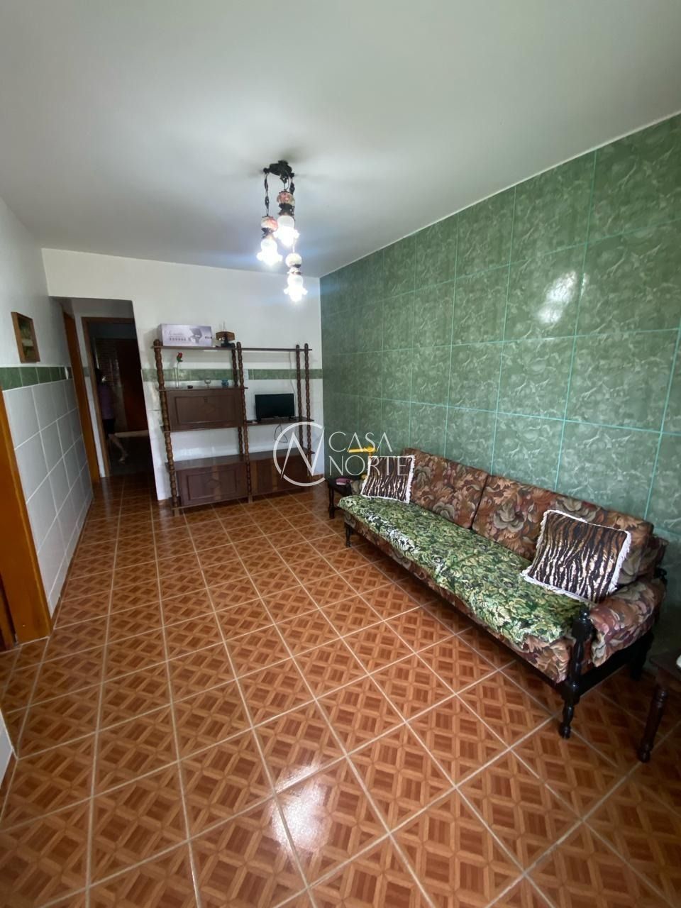 Casa à venda com 2 quartos, 170m², 1 suíte, 3 vagas, Acesso B no bairro Restinga em Porto Alegre