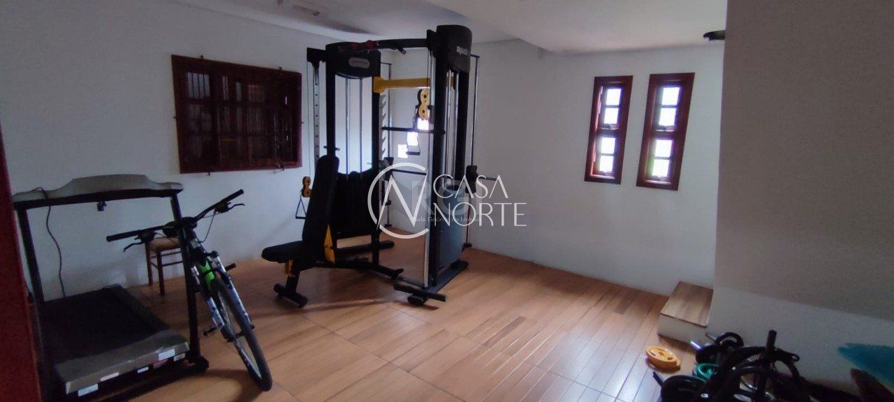Casa à venda com 2 quartos, 120m², 2 vagas, Rua Ponciano Pacheco da Silveira no bairro Guarujá em Porto Alegre