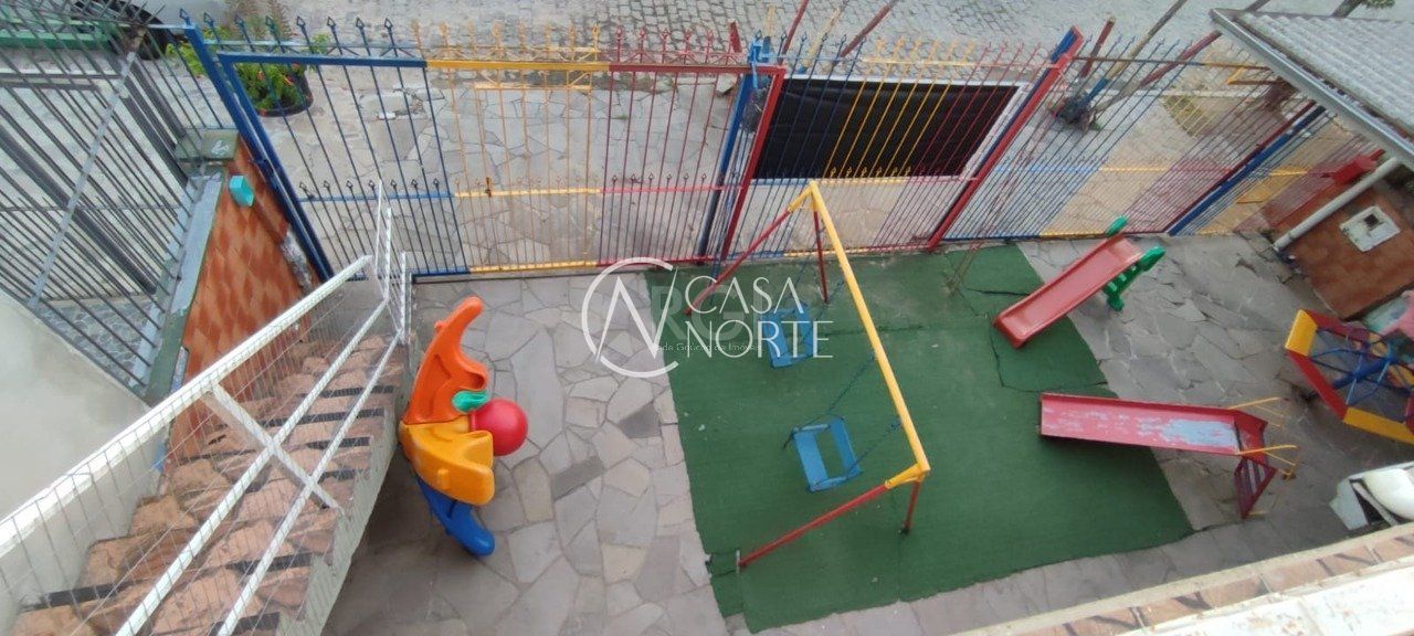 Casa Comercial à venda com 6 quartos, 160m², Rua Antônio Rocha Meirelles Leite no bairro Restinga em Porto Alegre