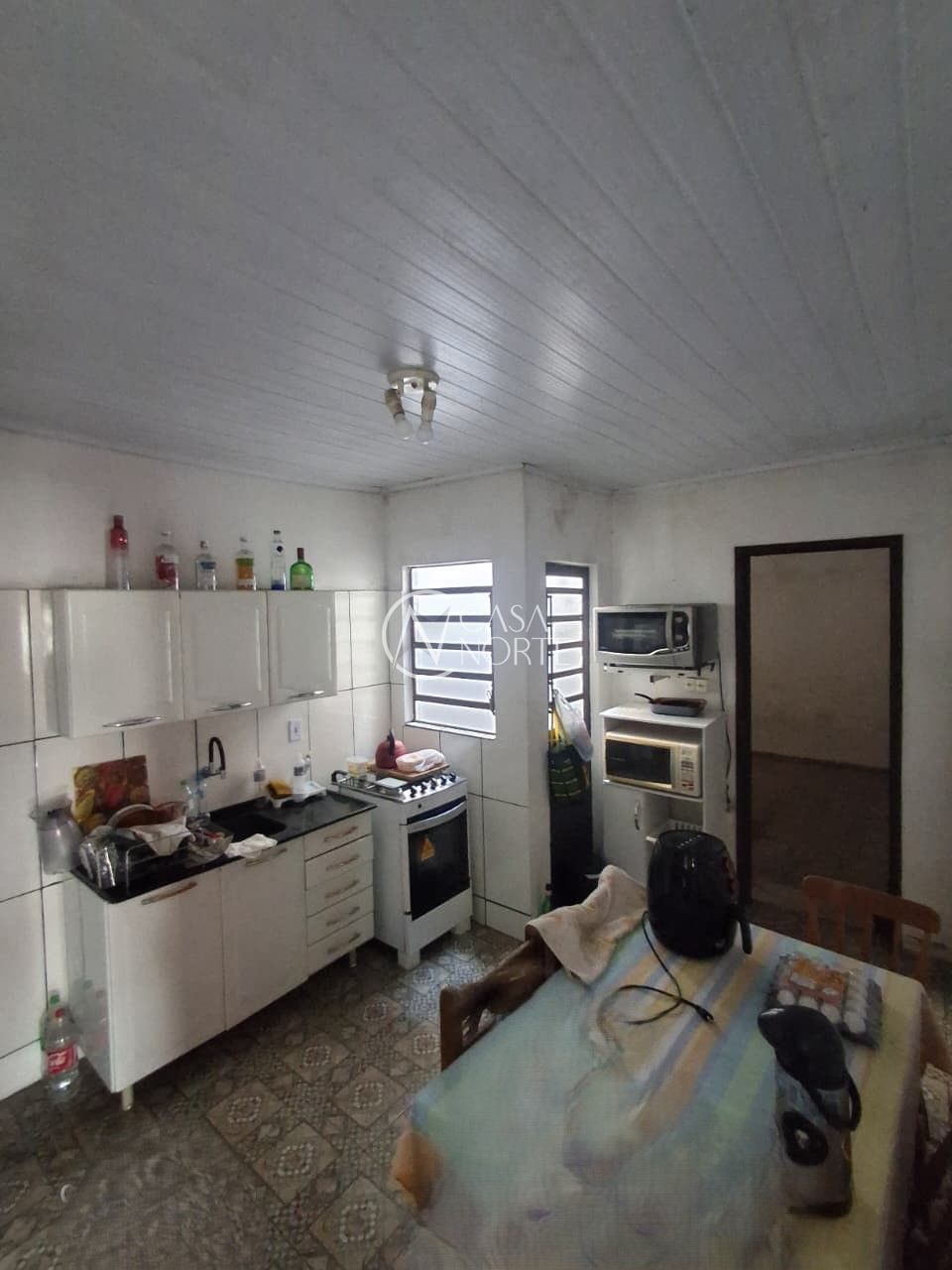 Casa à venda com 2 quartos, 58m², 2 vagas, Acesso C no bairro Restinga em Porto Alegre