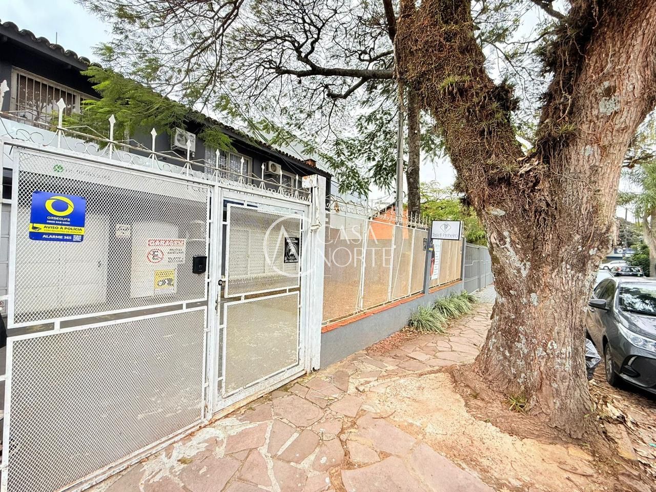 Ponto Comercial à venda com 5 quartos, 200m², 3 vagas, Rua Tupã no bairro Vila Assunção em Porto Alegre