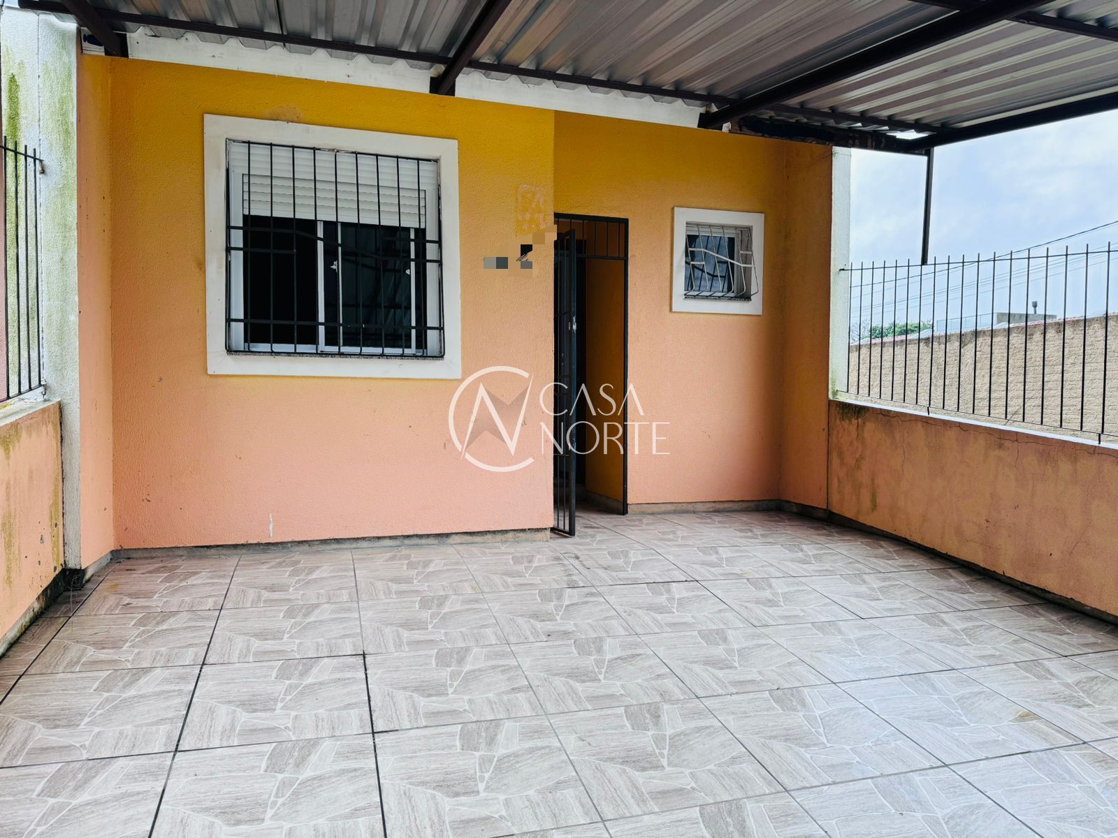 Casa à venda com 2 quartos, 40m², 5 vagas, Rua Clóvis Stenzel no bairro Restinga em Porto Alegre