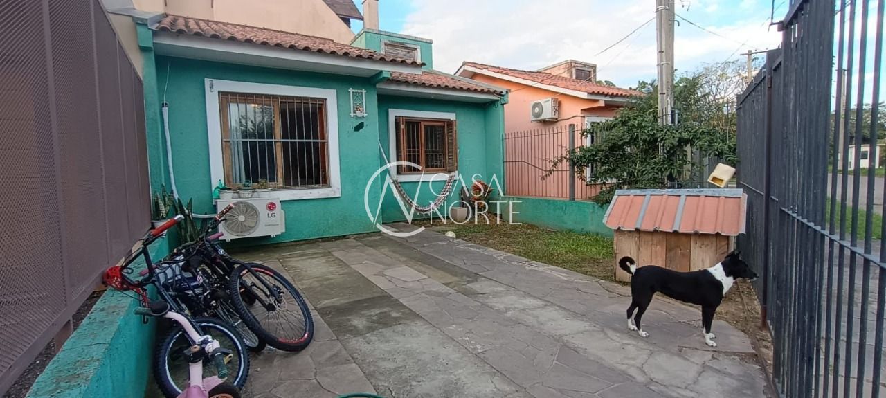 Casa à venda com 2 quartos, 62m², 1 vaga, Avenida Alcibiades Martins da Rocha no bairro Aberta dos Morros em Porto Alegre