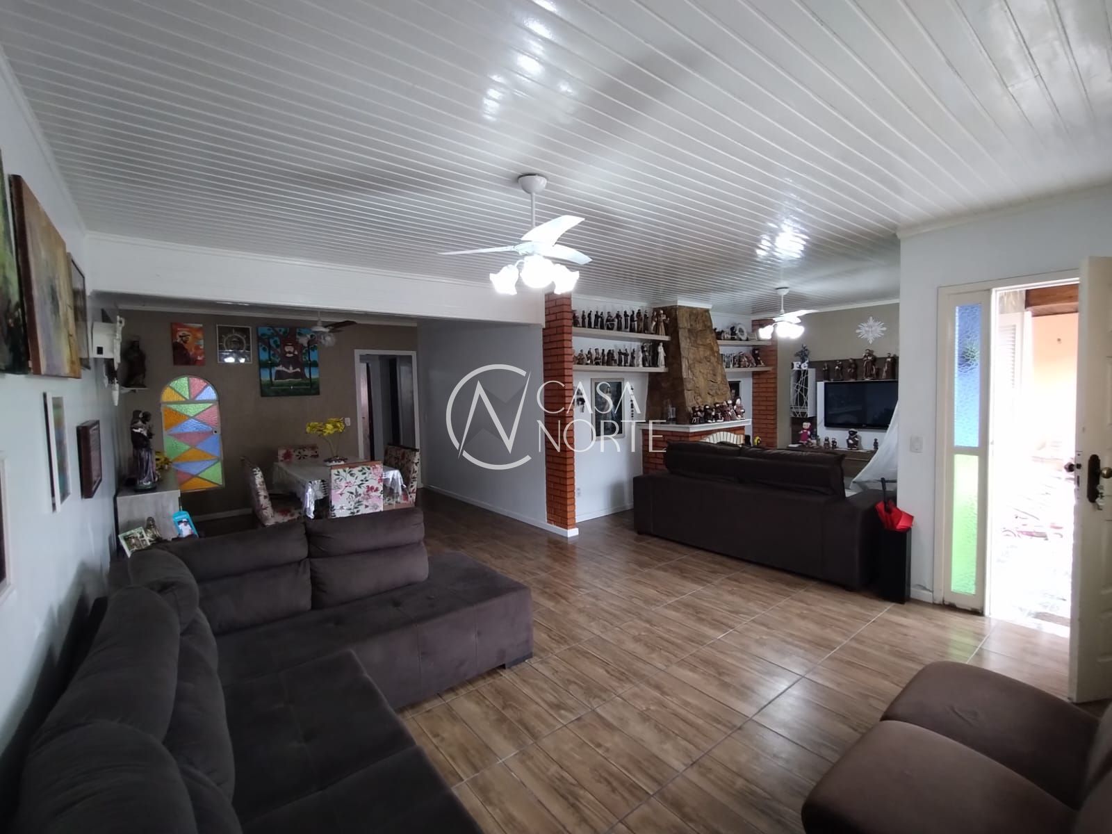 Casa à venda com 5 quartos, 250m², 1 suíte, 3 vagas, Rua Álvaro Pedro da Rosa no bairro Aberta dos Morros em Porto Alegre