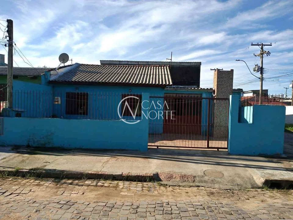 Casa à venda com 3 quartos, 110m², 2 vagas, Acesso Bonar Figueiro no bairro Restinga em Porto Alegre