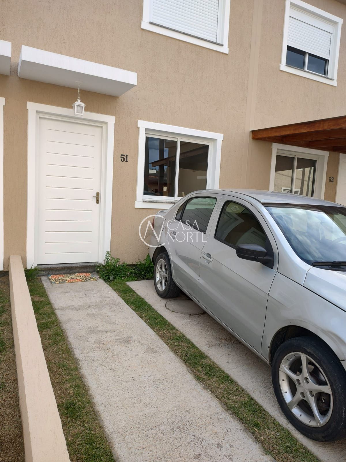 Casa à venda com 2 quartos, 55m², 1 vaga, Rua das Espatódeas no bairro Ponta Grossa em Porto Alegre