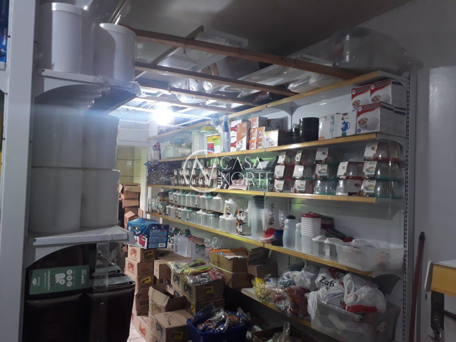 Casa Comercial à venda , 150m², Avenida Economista Nilo Wulff no bairro Restinga em Porto Alegre