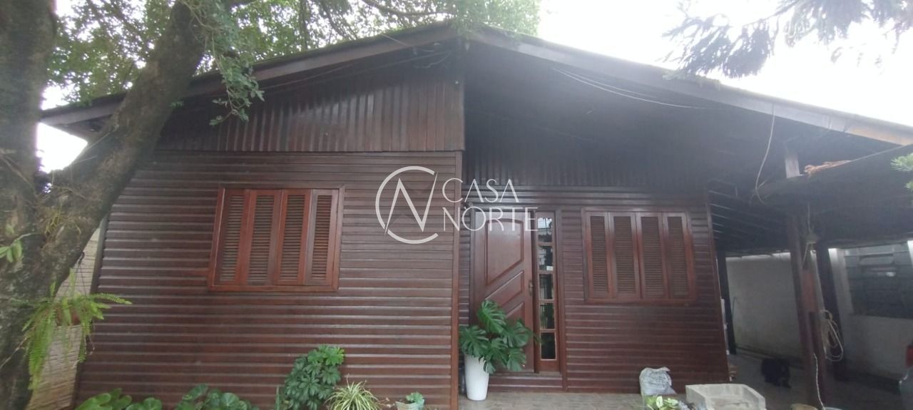 Casa à venda com 4 quartos, 500m², 2 vagas, Avenida Ignês E. Fagundes no bairro Restinga em Porto Alegre