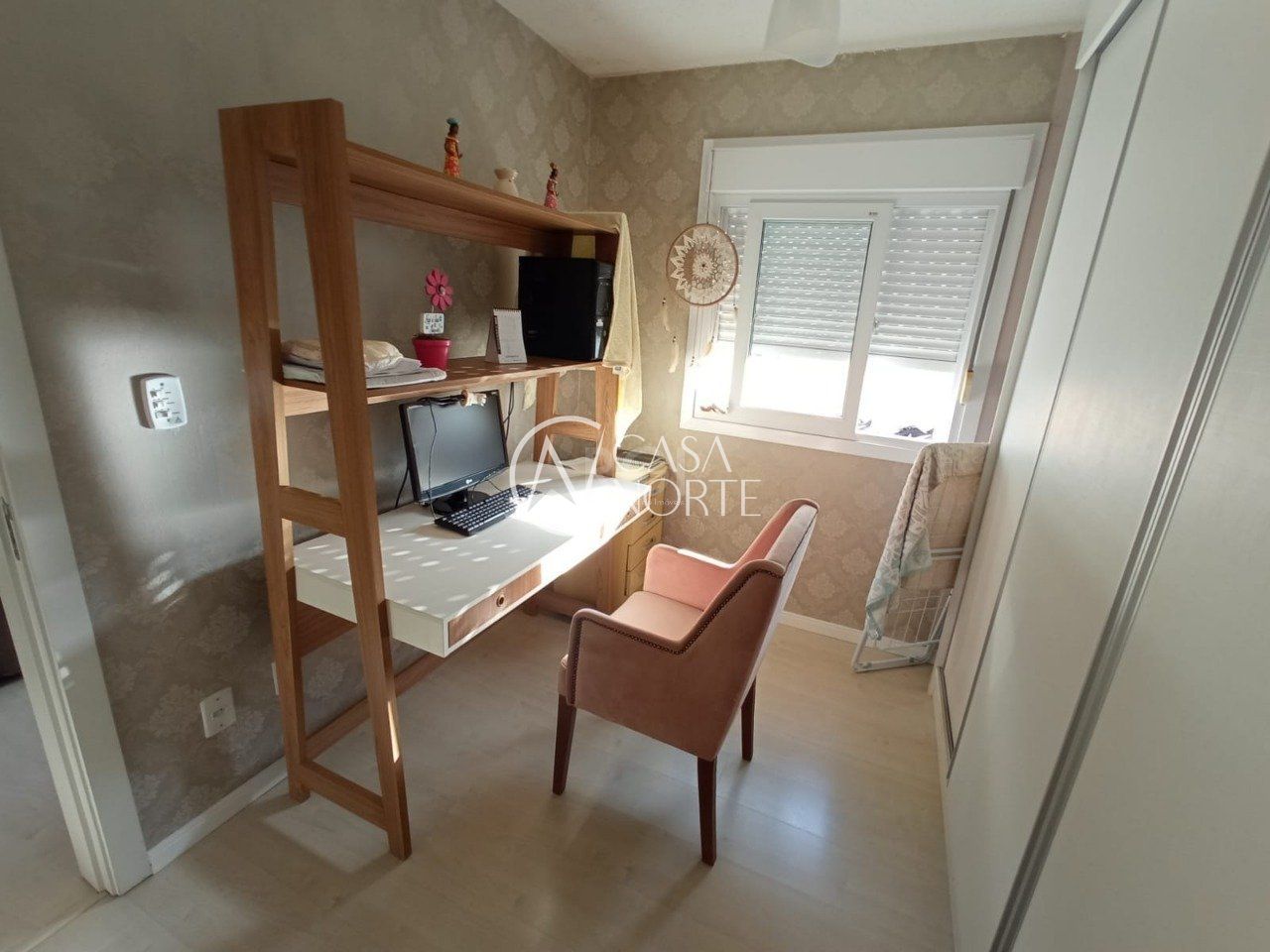 Apartamento à venda com 2 quartos, 47m², 1 vaga, Rua Soely Nunes Rosa no bairro Restinga em Porto Alegre