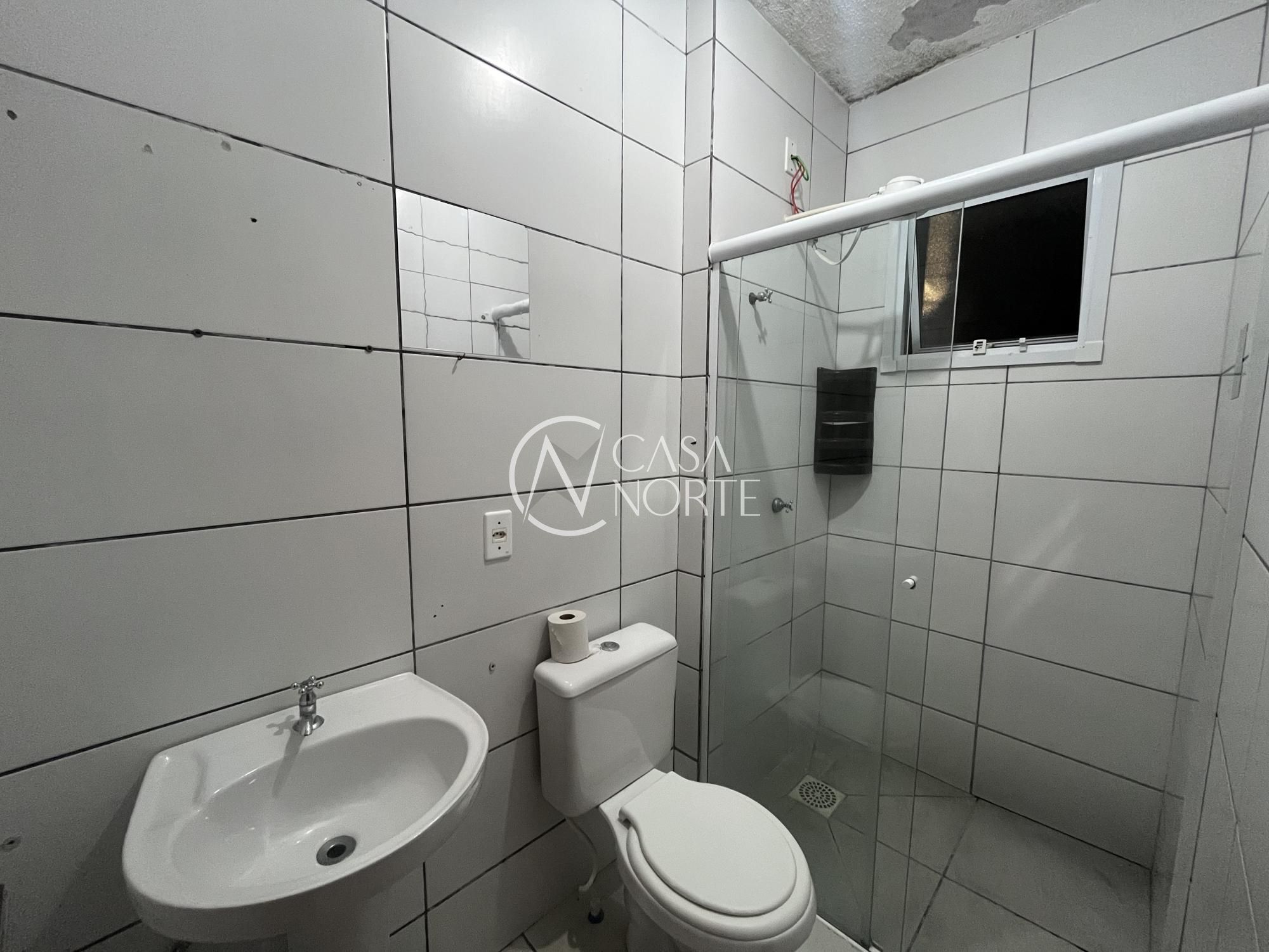 Casa à venda com 2 quartos, 40m², 1 vaga, Rua Coronel Dastro Dutra no bairro Restinga em Porto Alegre
