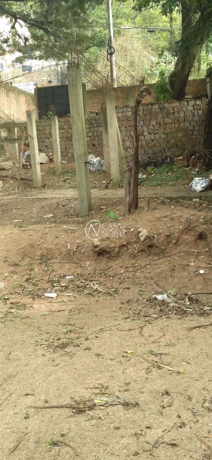 Terreno à venda  com 600m², Avenida Professor Oscar Pereira no bairro Glória em Porto Alegre