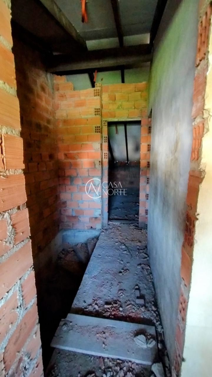 Sobrado à venda com 3 quartos, 88m², 2 suítes, 2 vagas, Rua Luzinete Alves Aragon no bairro Hípica em Porto Alegre