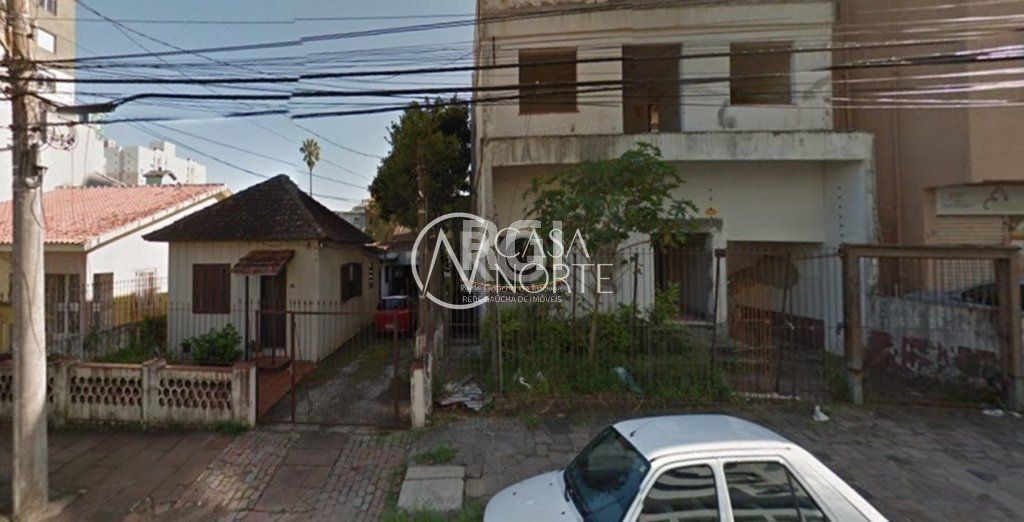 Terreno à venda  com 300m², Rua General Pedro Bittencourt no bairro Passo da Areia em Porto Alegre