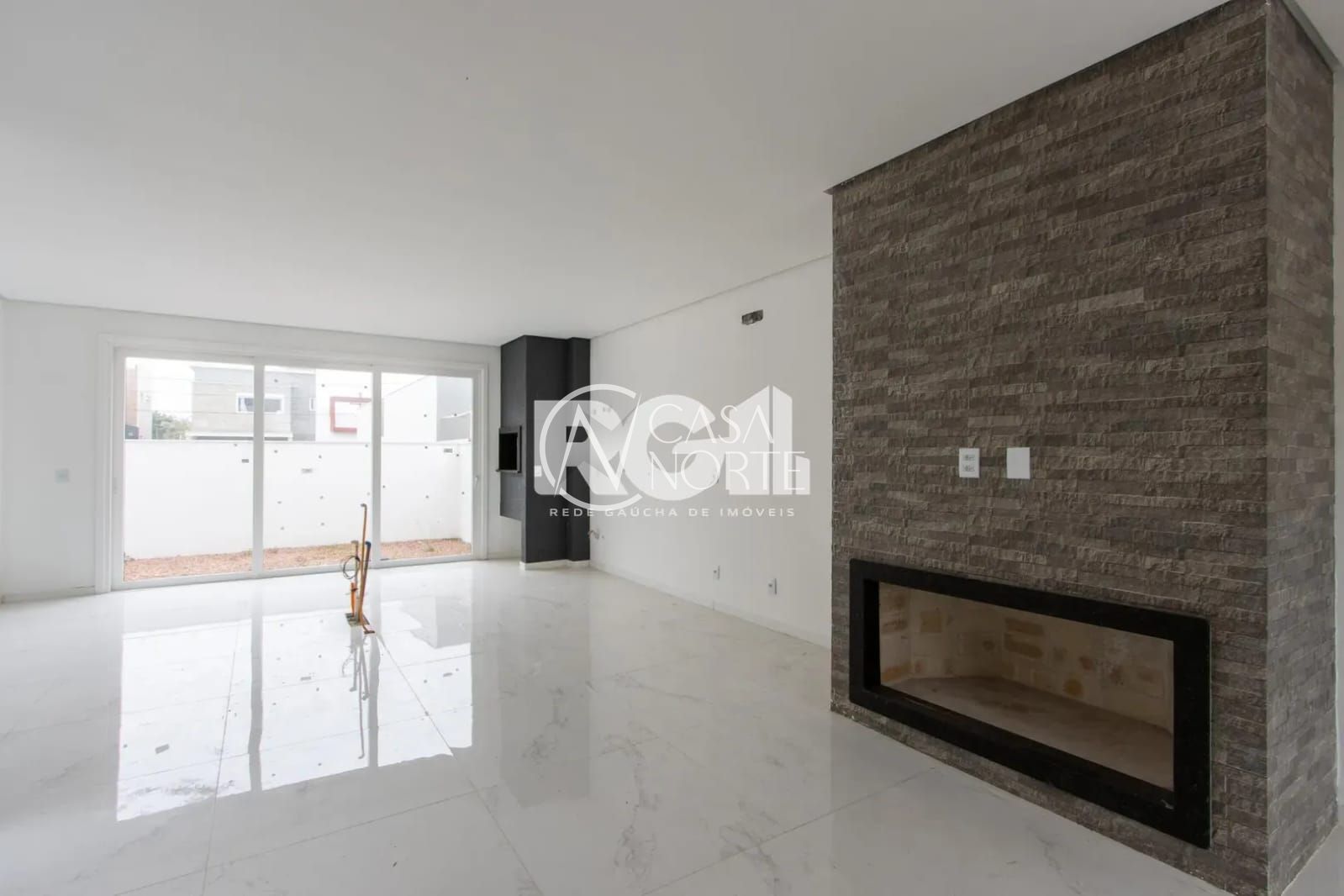 Casa de Condomínio à venda com 3 quartos, 164m², 3 suítes, 2 vagas, Rua Monsenhor Augusto Dalvit no bairro Aberta dos Morros em Porto Alegre