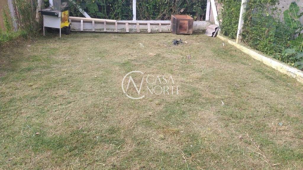 Casa à venda com 2 quartos, 30m², 2 vagas, Rua Associação Atlética Trienon no bairro Belém Novo em Porto Alegre