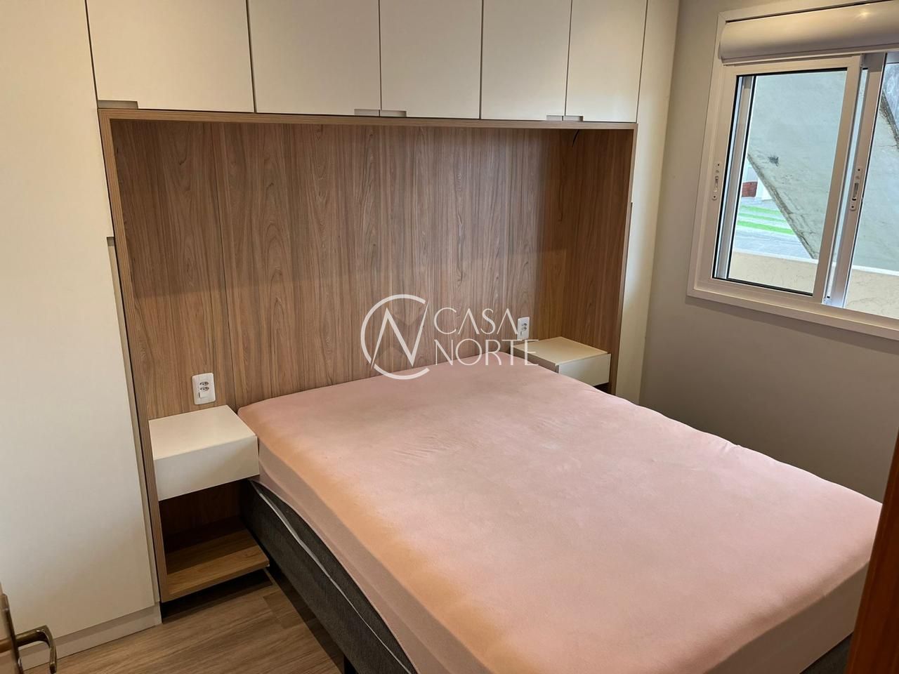 Casa à venda com 2 quartos, 49m², 1 vaga, Rua Nair Garcia Martins no bairro Restinga em Porto Alegre