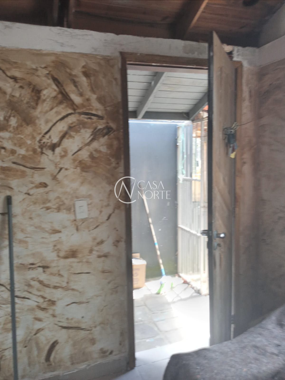 Casa à venda com 2 quartos, 32m², 1 vaga, Rua Raul Silva Gudolle no bairro Hípica em Porto Alegre