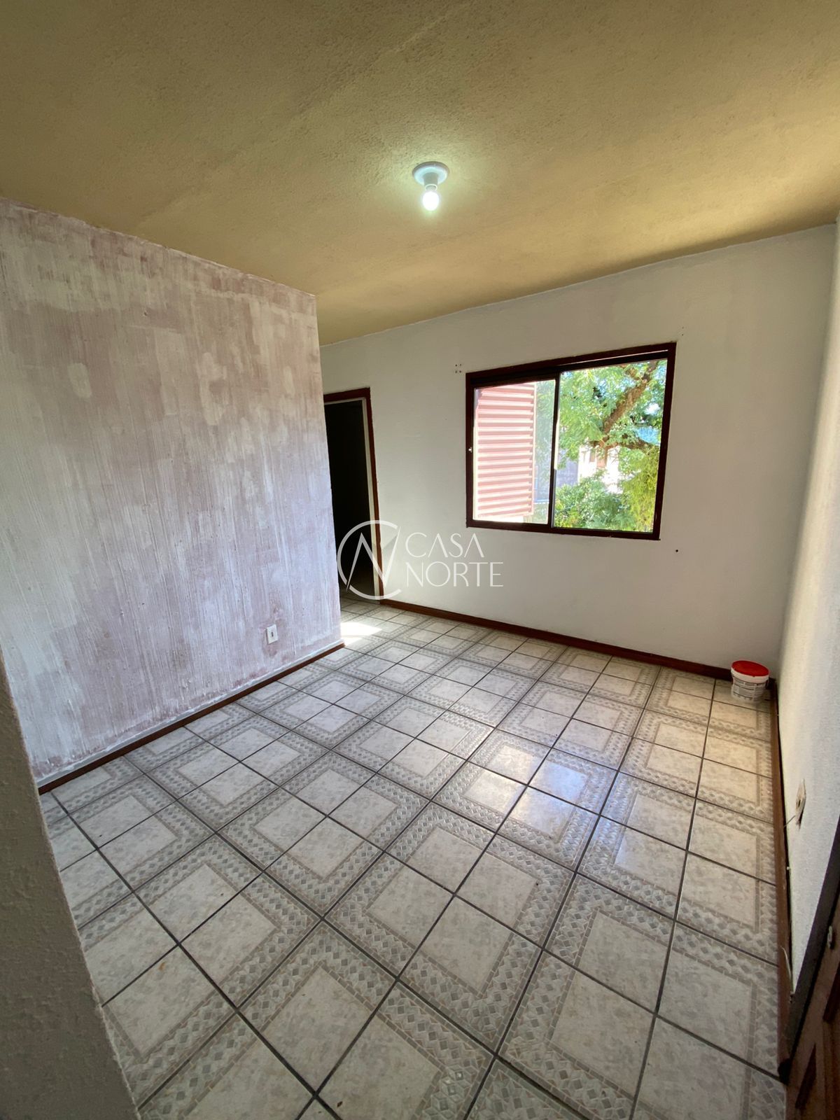 Apartamento à venda com 2 quartos, 45m², Rua Eugênio Rodrigues no bairro Restinga em Porto Alegre