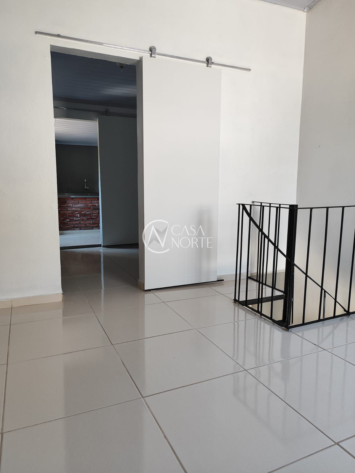 Sobrado à venda com 2 quartos, 45m², 1 vaga, Rua São Miguel no bairro Coronel Aparício Borges em Porto Alegre