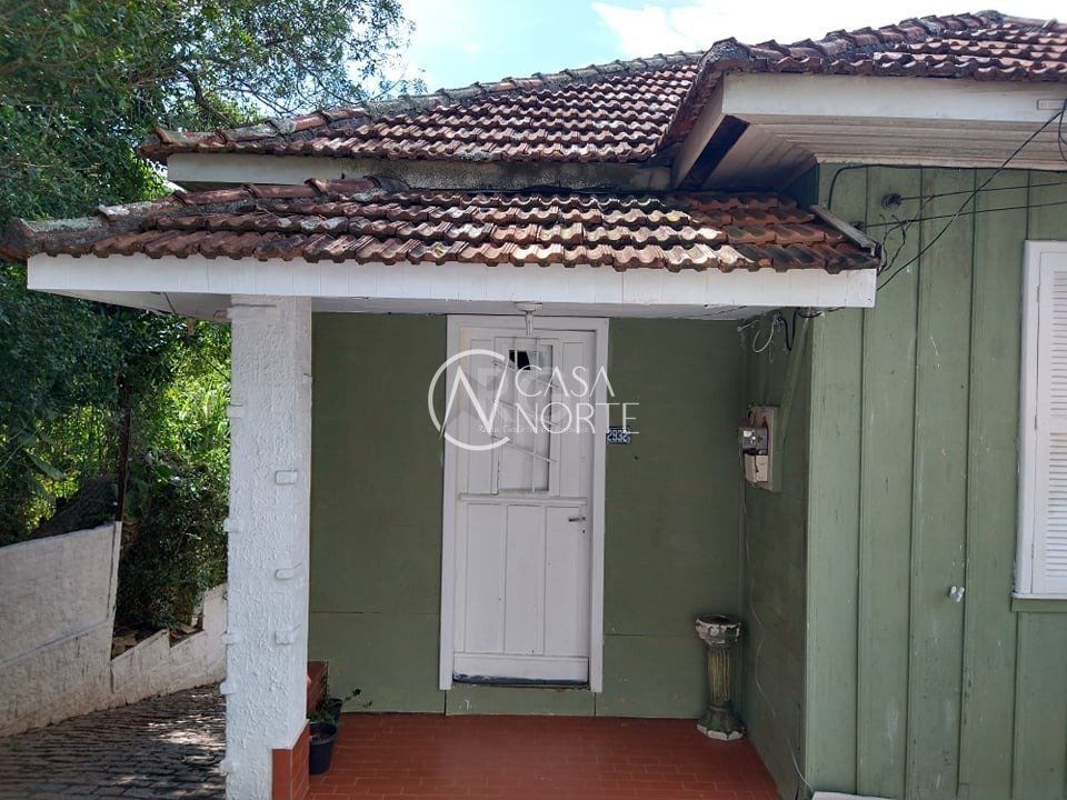 Casa à venda com 3 quartos, 60m², 2 vagas, Rua Padre João Batista Reus no bairro Camaquã em Porto Alegre
