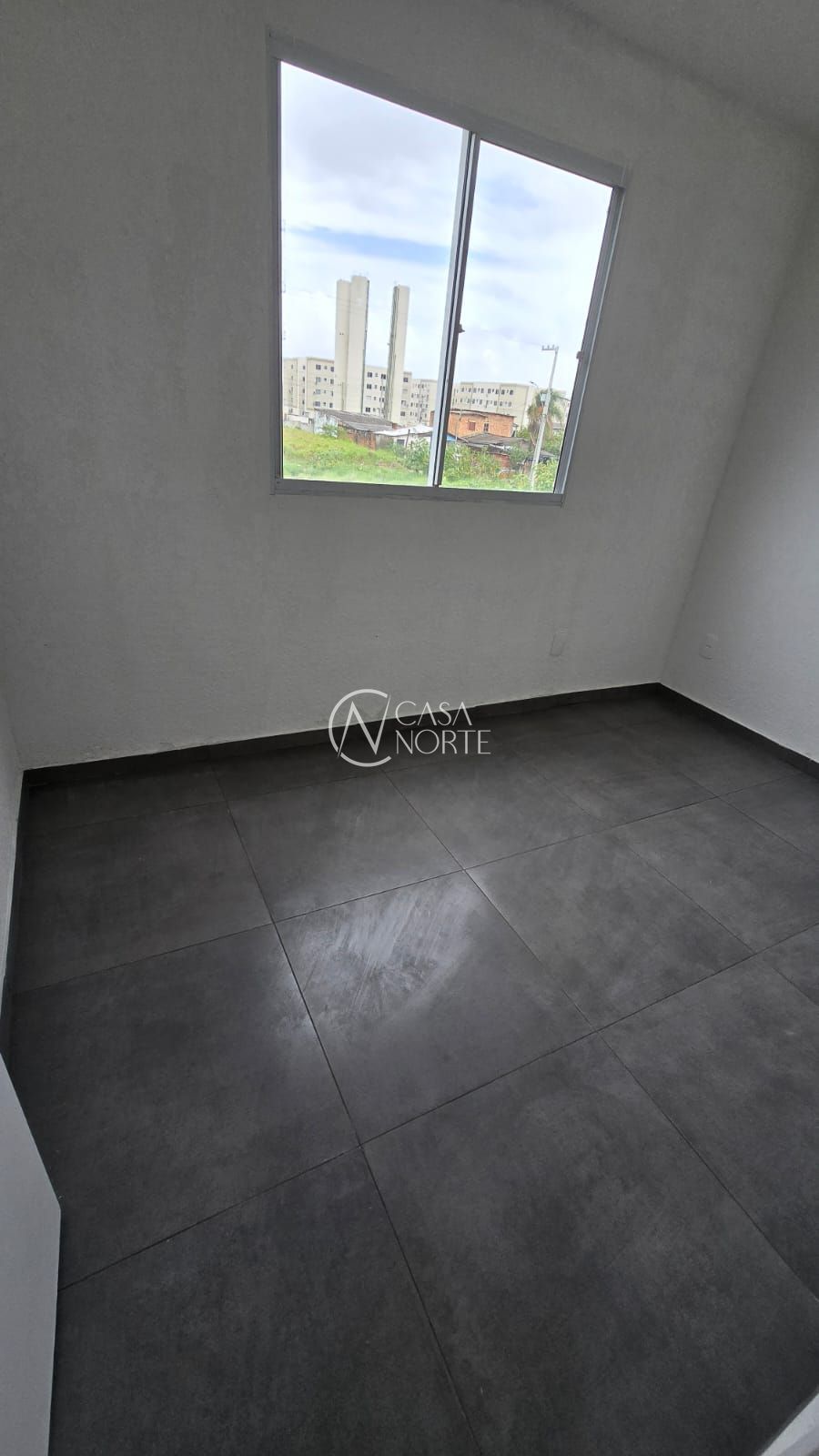 Apartamento à venda com 2 quartos, 40m², 1 vaga, Rua Sabino Pereira Nunes no bairro Restinga em Porto Alegre