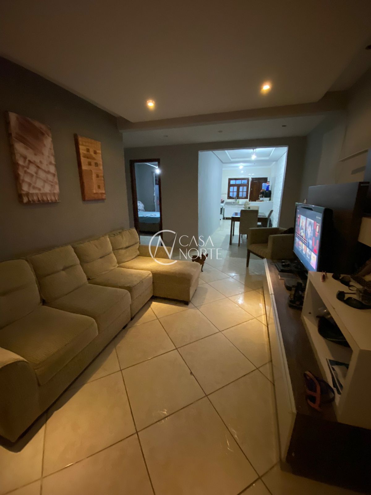 Casa à venda com 2 quartos, 102m², 2 vagas, Rua Doutor Raphael Loro no bairro Hípica em Porto Alegre