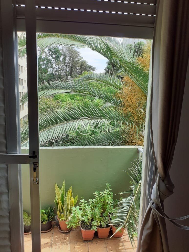 Apartamento à venda com 4 quartos, 114m², 1 suíte, 2 vagas, Rua Carlos Trein Filho no bairro Auxiliadora em Porto Alegre