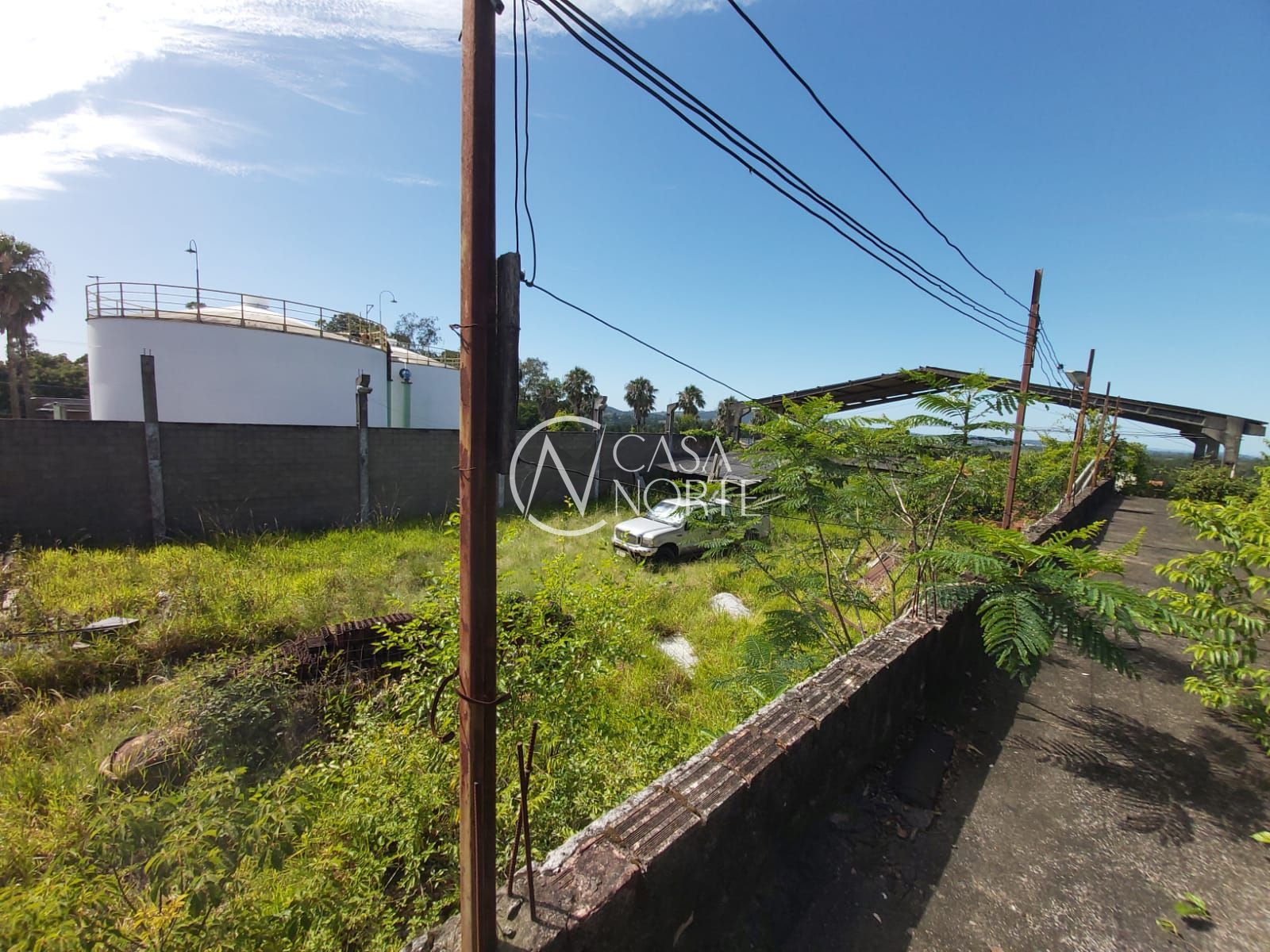 Terreno Comercial à venda  com 2616m², Estrada João de Oliveira Remião no bairro Lomba do Pinheiro em Porto Alegre