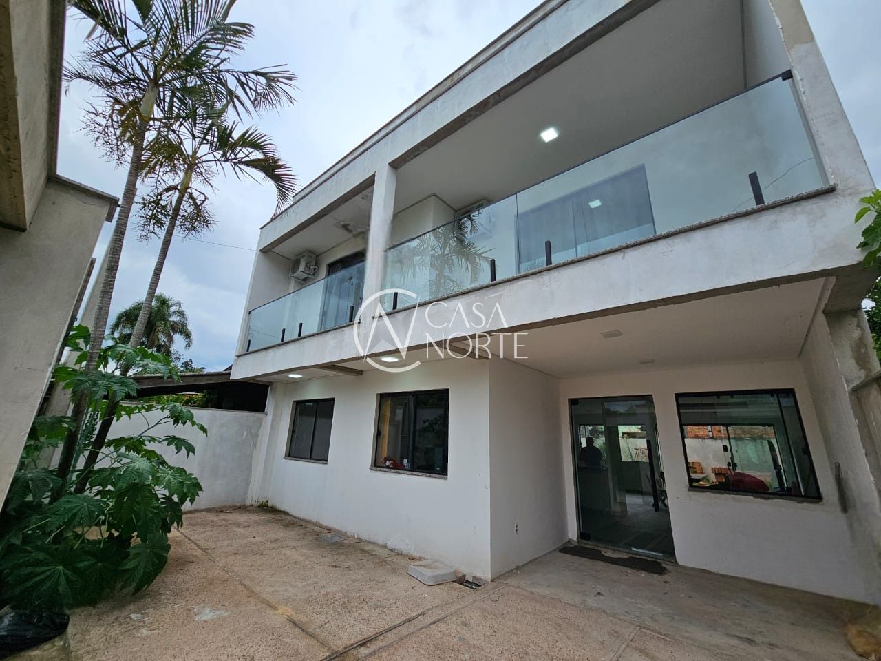 Casa à venda com 3 quartos, 80m², 1 suíte, 1 vaga, Rua Palmeira-Real no bairro Restinga em Porto Alegre