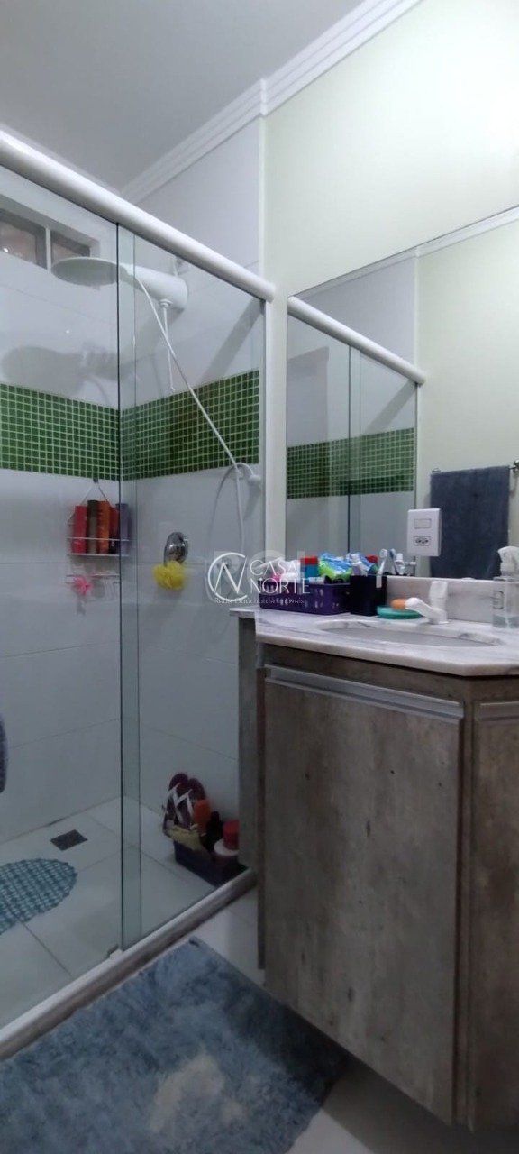 Sobrado à venda com 3 quartos, 78m², 1 suíte, 2 vagas, Rua Ernesto Porfírio dos Reis no bairro Aberta dos Morros em Porto Alegre