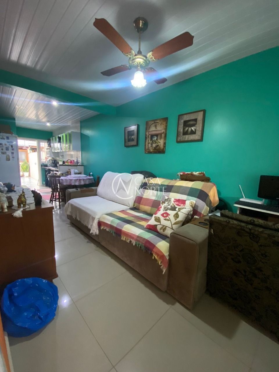 Casa à venda com 2 quartos, 60m², 2 vagas, Rua Padre Henrique Pauquet no bairro Hípica em Porto Alegre