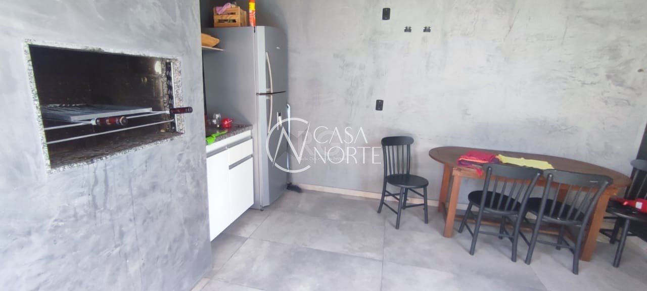 Casa à venda com 3 quartos, 130m², 1 suíte, 2 vagas, Rua Pedro da Silva Nava no bairro Aberta dos Morros em Porto Alegre