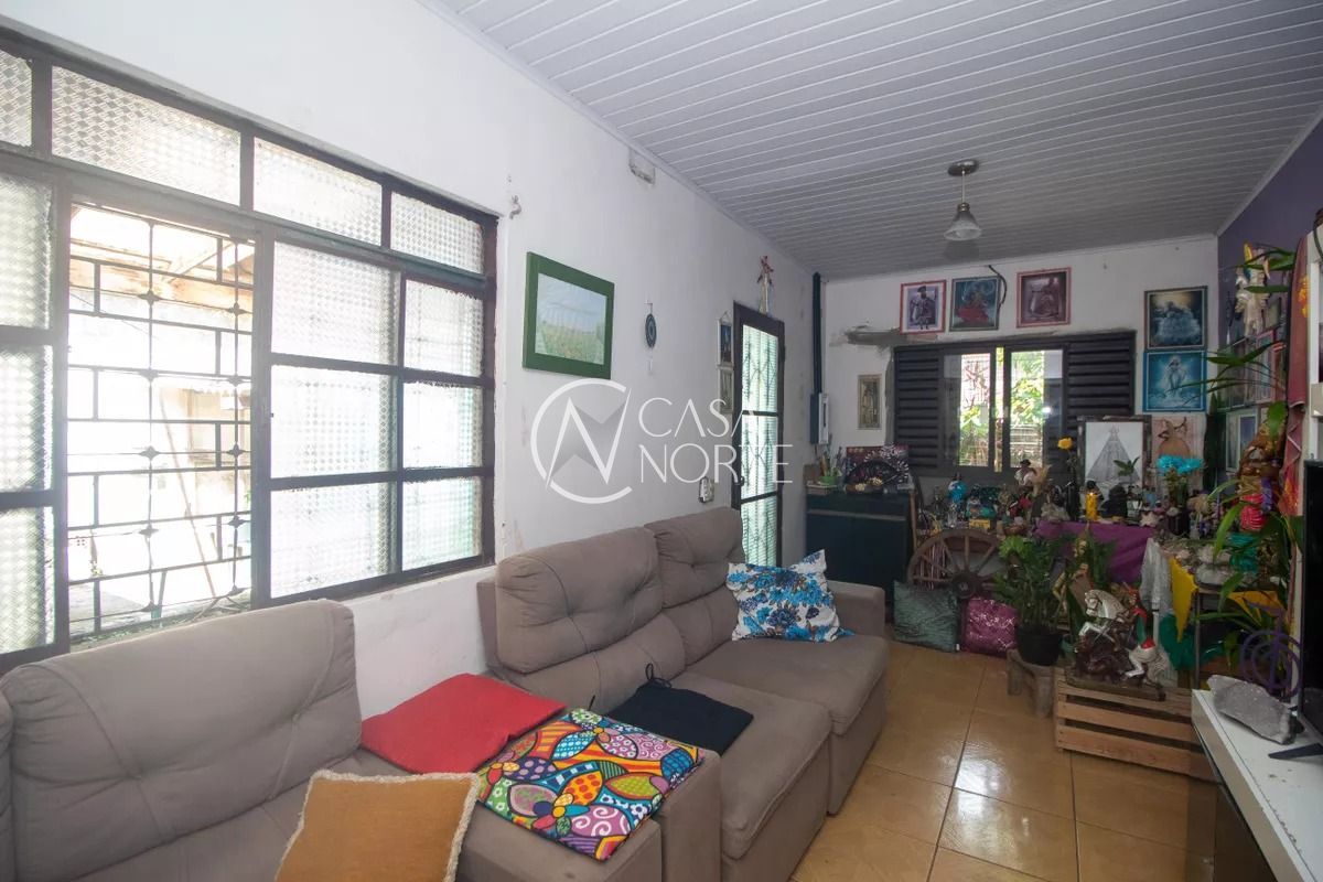 Casa à venda com 2 quartos, 90m², 1 vaga, Rua Dona Ana no bairro Vila São José em Porto Alegre