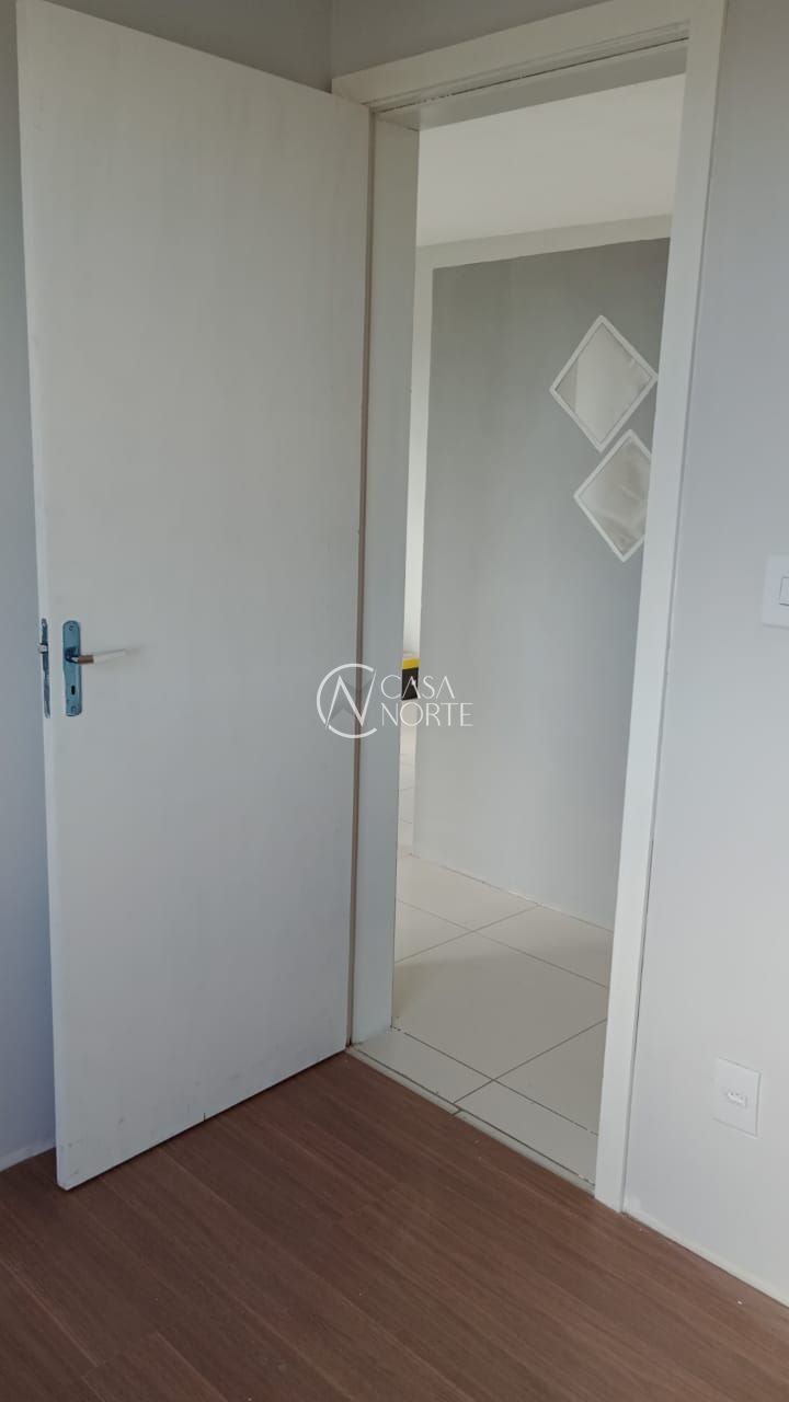 Apartamento à venda com 2 quartos, 43m², 1 vaga, Rua Capitão Pedroso no bairro Restinga em Porto Alegre