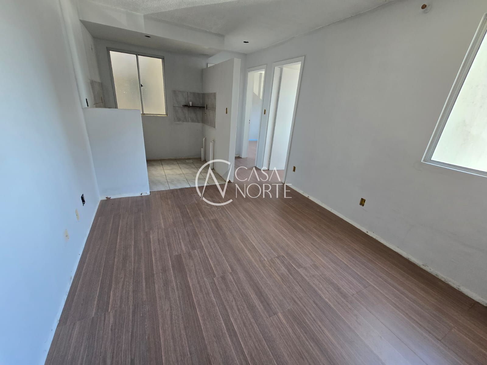 Apartamento à venda com 2 quartos, 38m², 1 vaga, Rua Capitão Pedroso no bairro Restinga em Porto Alegre