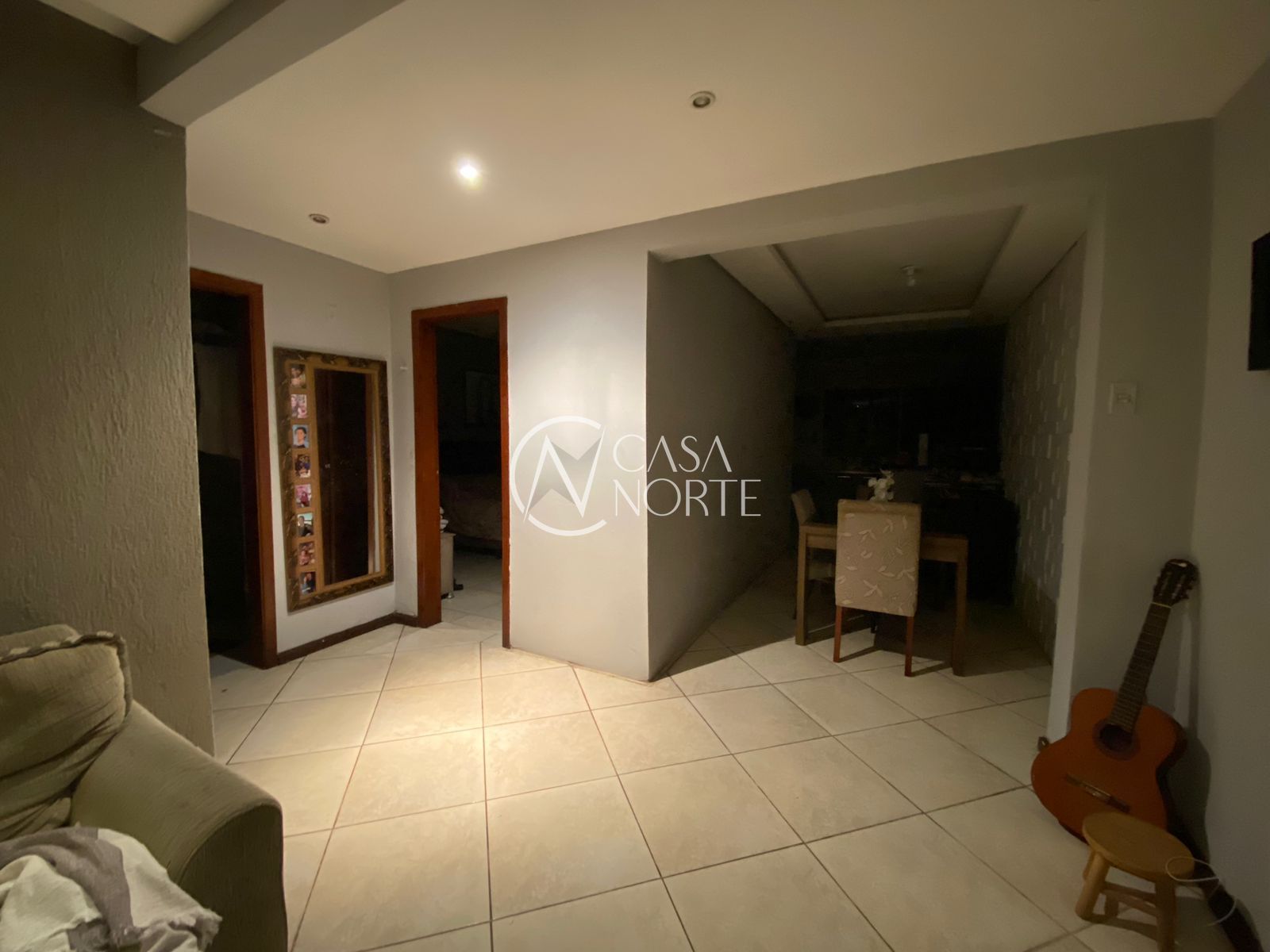 Casa à venda com 2 quartos, 102m², 2 vagas, Rua Doutor Raphael Loro no bairro Hípica em Porto Alegre