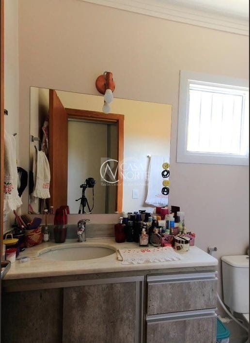 Casa à venda com 2 quartos, 80m², 1 suíte, 2 vagas, Rua Ernesto Porfírio dos Reis no bairro Aberta dos Morros em Porto Alegre