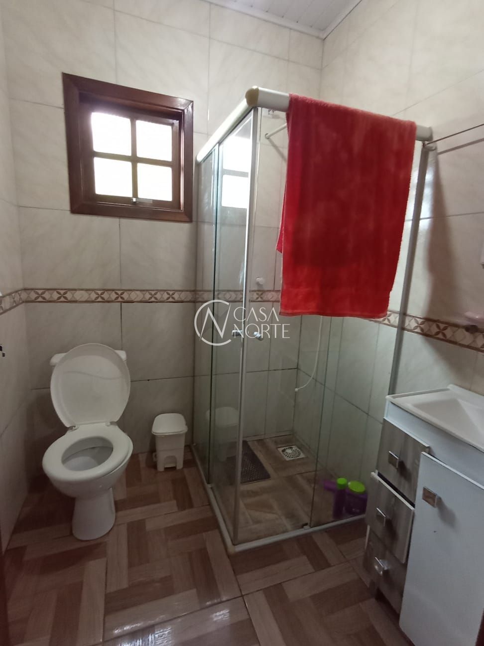 Casa à venda com 2 quartos, 100m², 5 vagas, Rua Cambuim do Varejão no bairro Lami em Porto Alegre