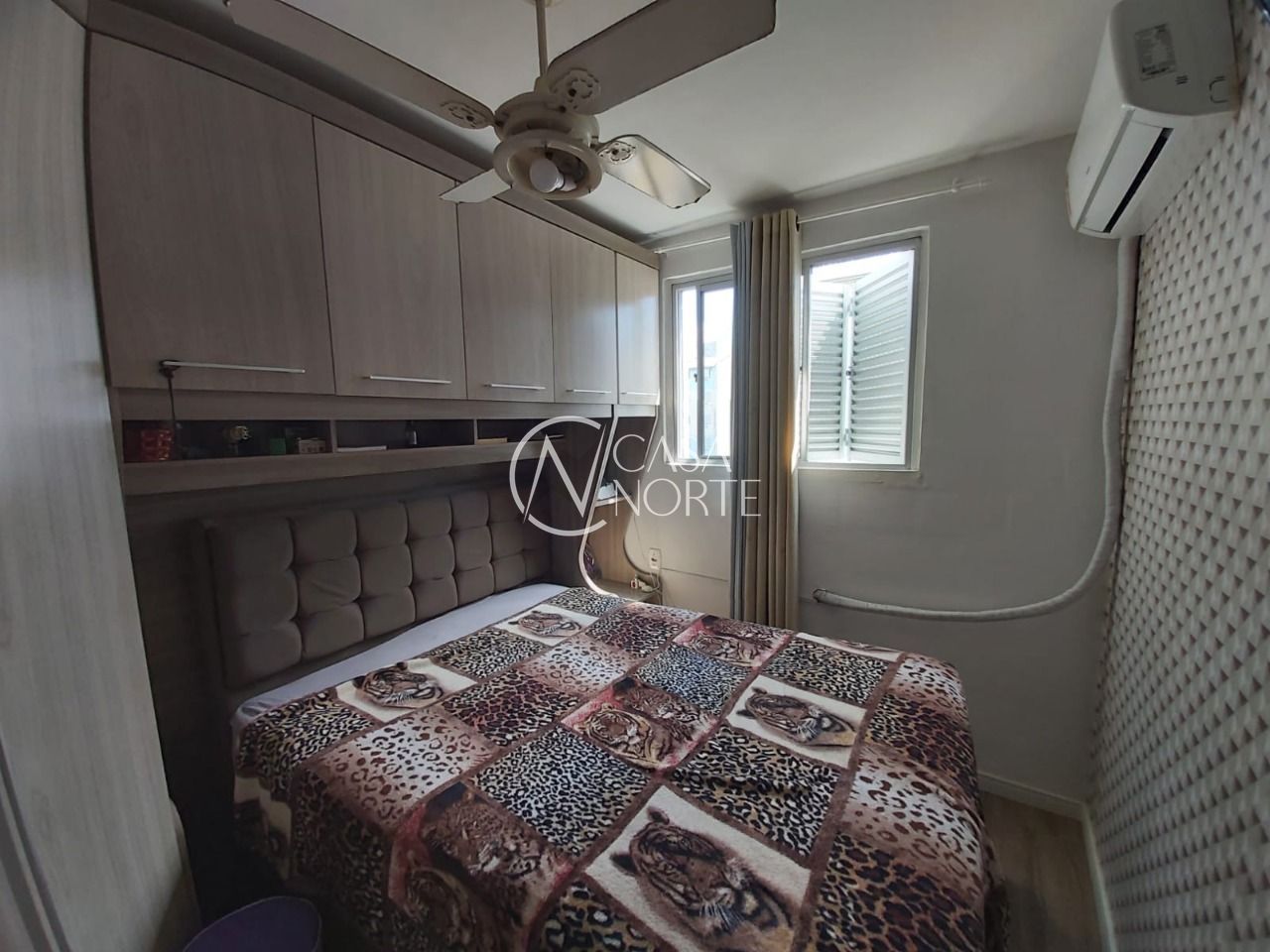 Apartamento à venda com 2 quartos, 42m², 1 vaga, Rua José Barcellos Garcia no bairro Rubem Berta em Porto Alegre