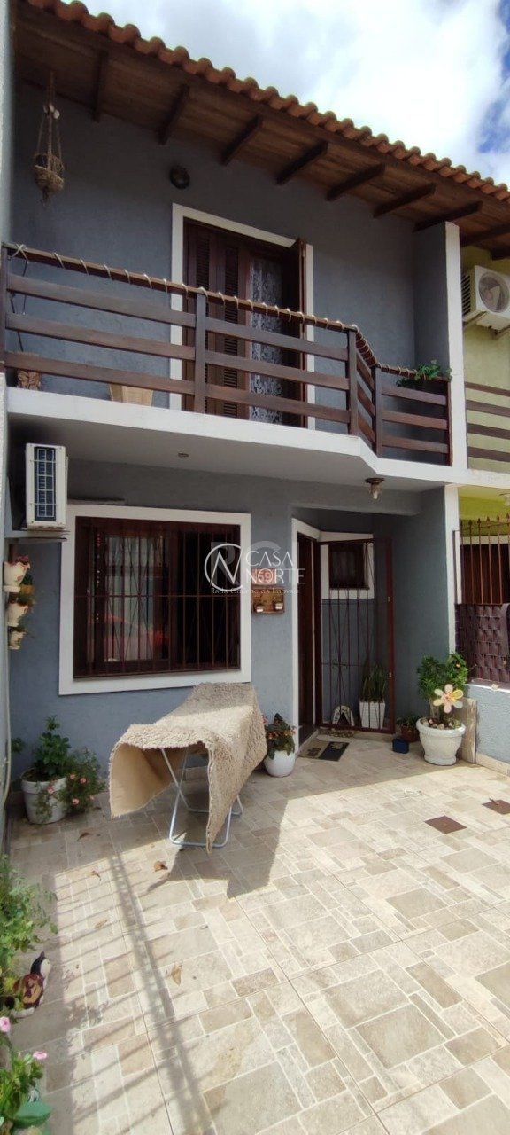 Sobrado à venda com 3 quartos, 100m², 1 vaga, Rua Dr. Rubens Maciel no bairro Hípica em Porto Alegre