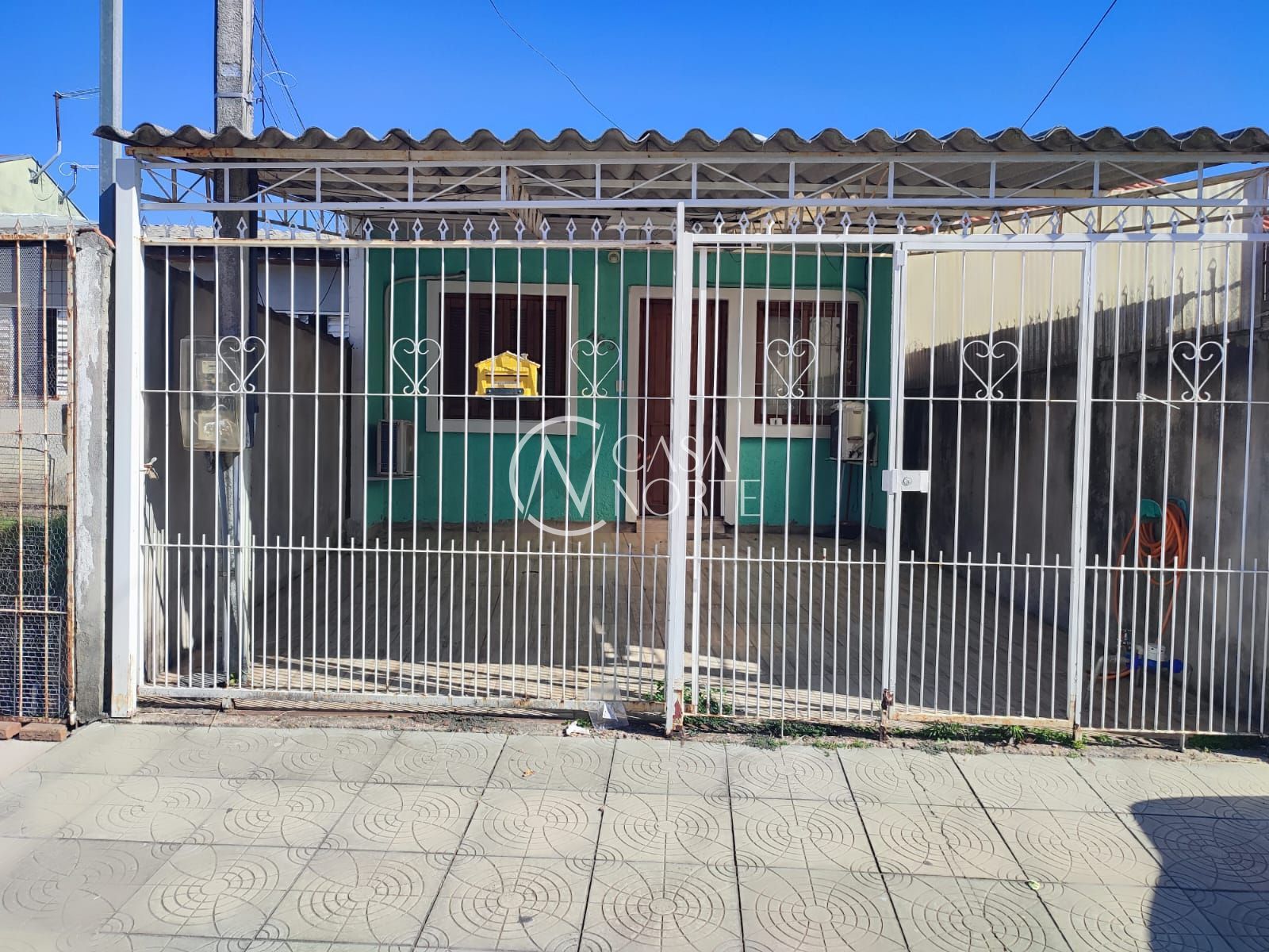 Casa à venda com 2 quartos, 56m², 1 vaga, Rua Say Marques no bairro Hípica em Porto Alegre