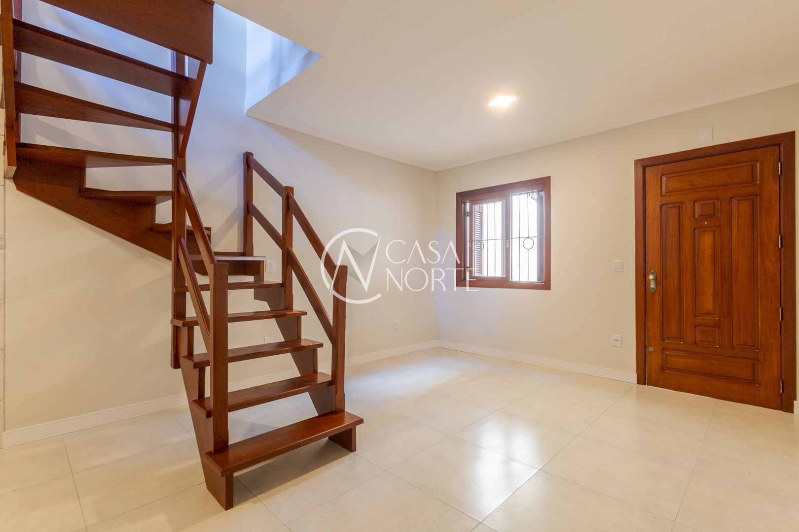 Casa de Condomínio à venda com 3 quartos, 112m², 1 suíte, 2 vagas, Rua Álvaro Guterres no bairro Tristeza em Porto Alegre