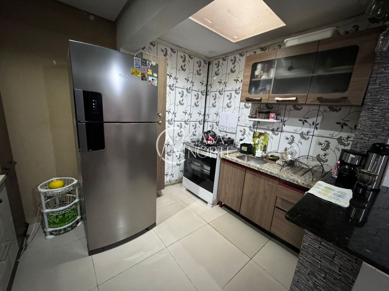 Casa à venda com 4 quartos, 170m², 1 suíte, 2 vagas, Rua Conrado Alvares no bairro Hípica em Porto Alegre