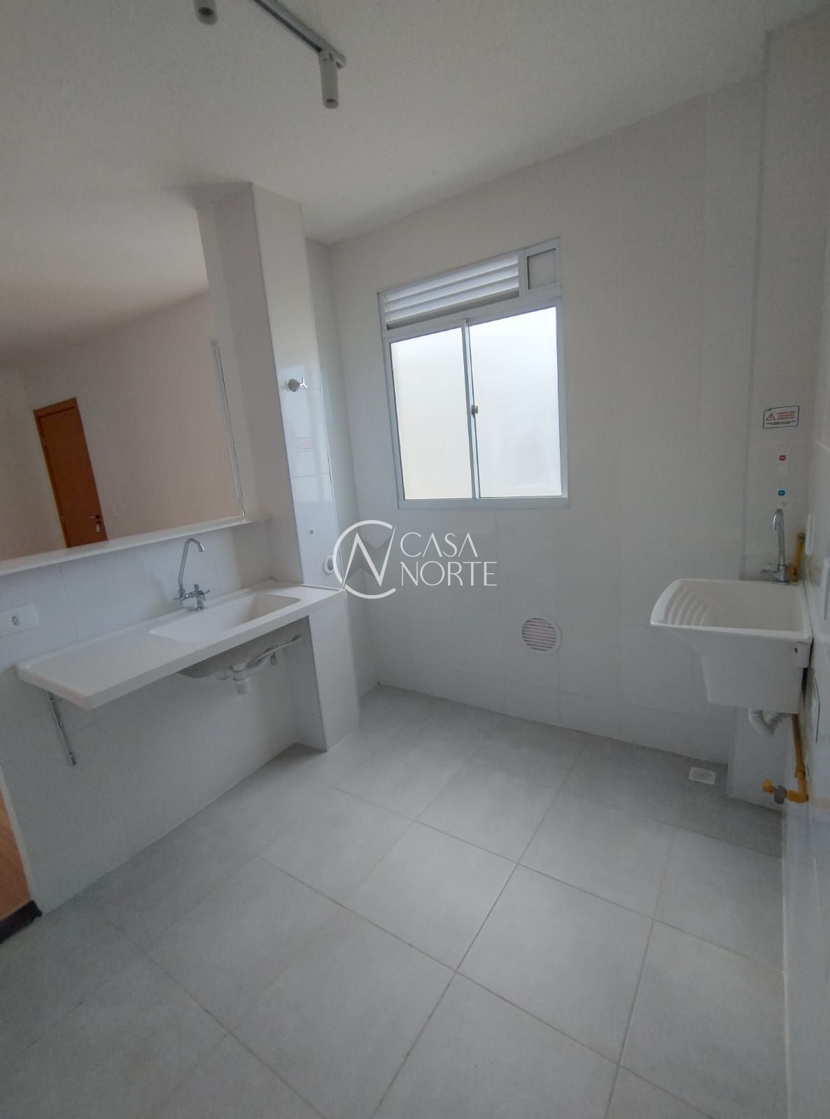 Apartamento à venda com 2 quartos, 40m², 1 vaga, Avenida Protásio Alves no bairro Morro Santana em Porto Alegre