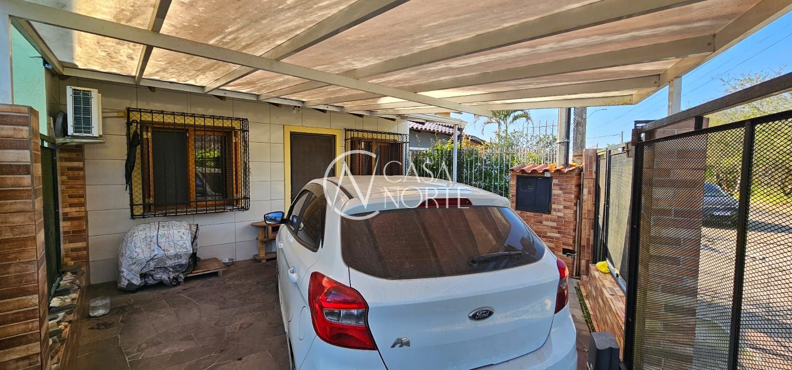 Casa à venda com 2 quartos, 100m², 1 vaga, Avenida Alcibiades Martins da Rocha no bairro Aberta dos Morros em Porto Alegre
