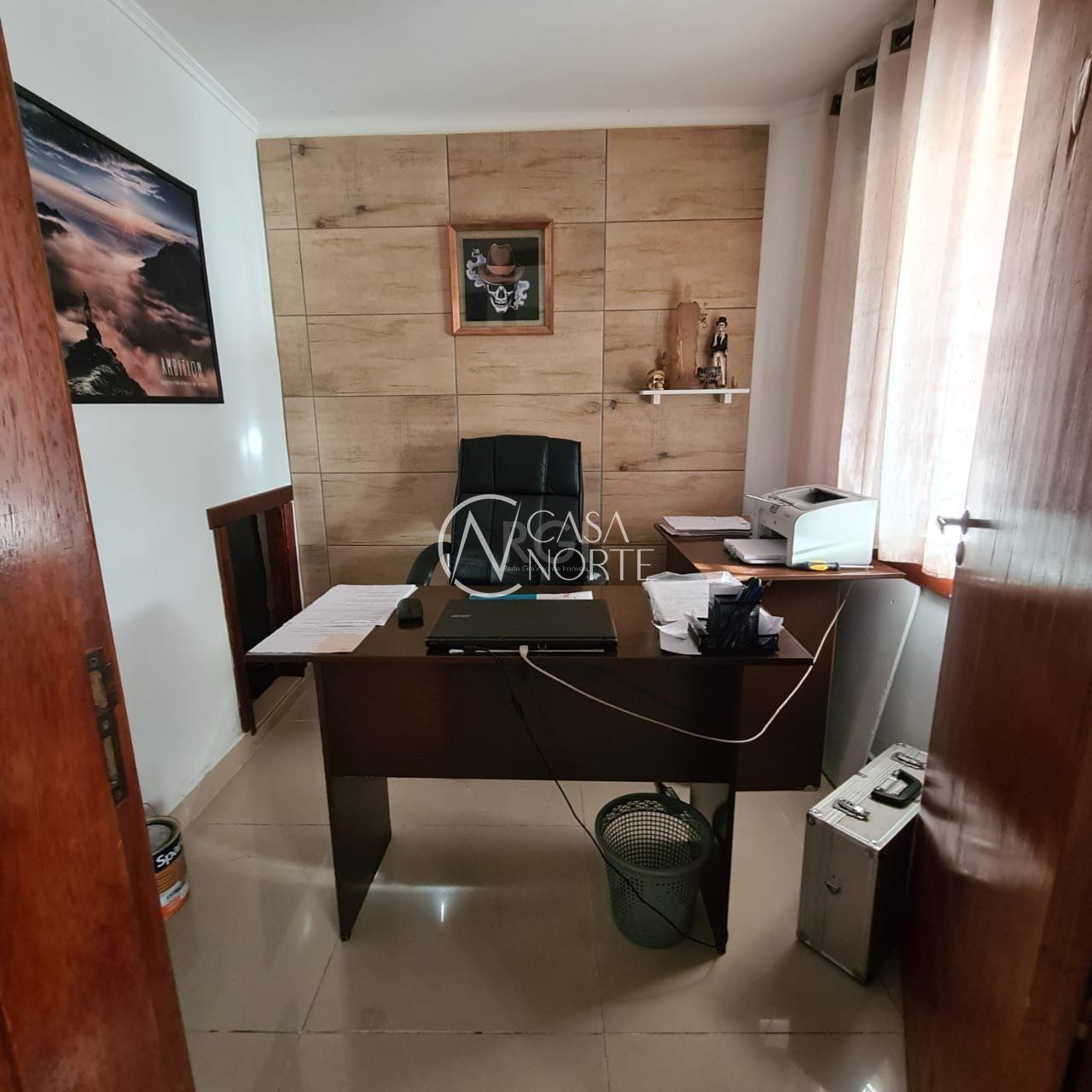 Sobrado à venda com 4 quartos, 125m², 1 suíte, 2 vagas, Rua Baldoino Bottini no bairro Hípica em Porto Alegre